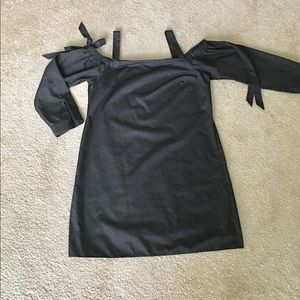 Cold Shoulder / Off the Shoulder Blouse